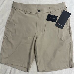 lululemon athletica Men’s Shorts in Khaki Tan